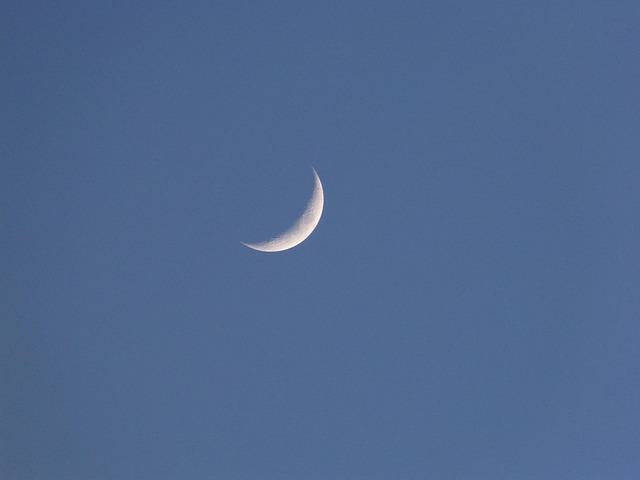 Qué simboliza la luna nueva Qué simboliza la luna nueva
