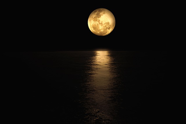 Rituales de luna llena Rituales de luna llena